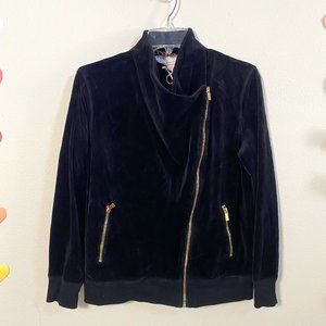 Vince Camuto Black velvet/velour motorcycle jacket size :small but fits medium
